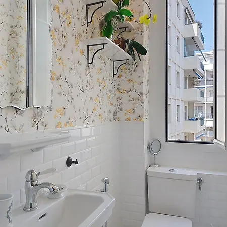 Semiramis By Interhome